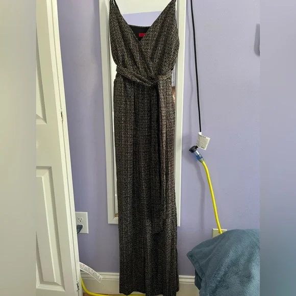 Jennifer Lopez Black/Gold Sparkly Jumpsuit - Picture 2 of 6